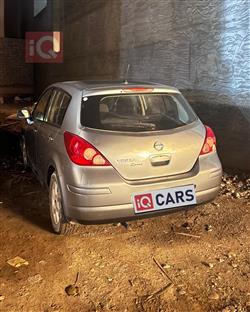 نيسان فيرسا